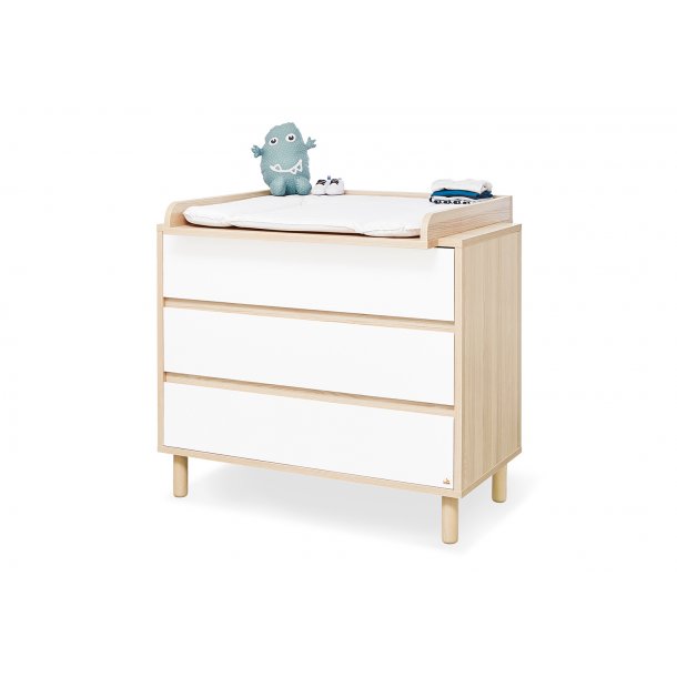 wide changing table